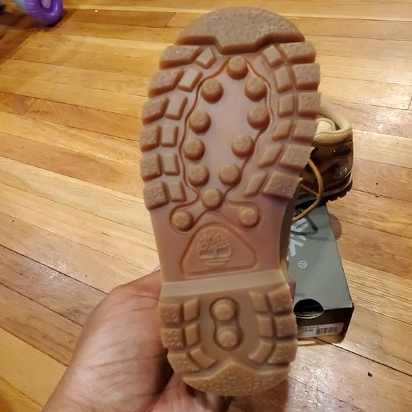 Toddler Timberland Boots - Picture 3 of 4